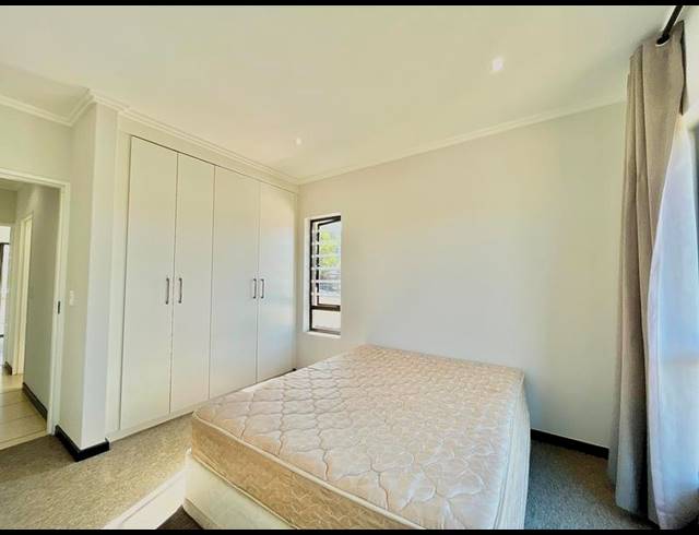 2 BEDROOM APARTMENT FOR SALE IN LONEHILL